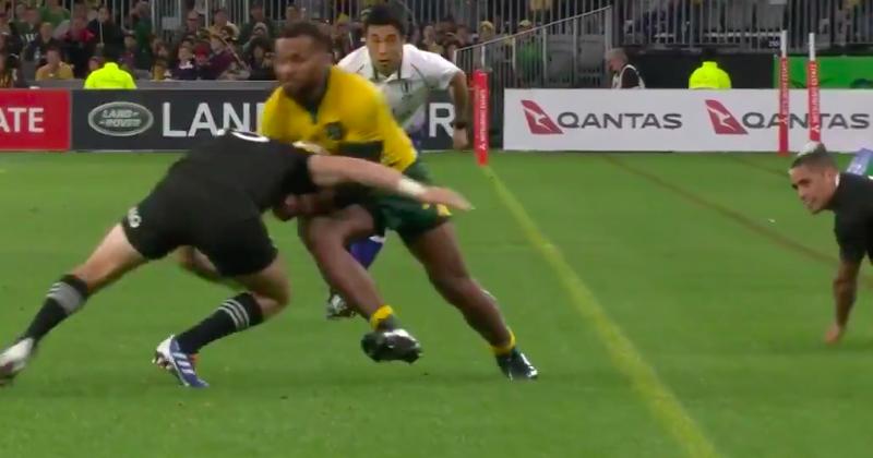 The Rugby Championship - Beauden Barrett se fait poser par Samu Kerevi pour le troisième essai australien [Vidéo]