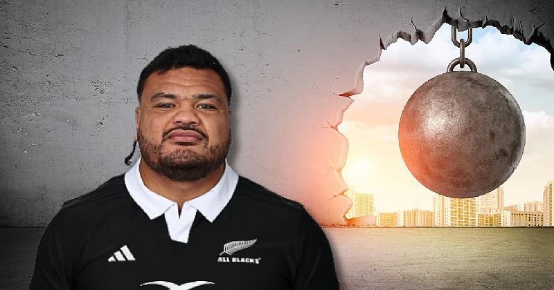 RUGBY. Surnommé ''la boule de démolition'', ce tank de plus de 140 kg intègre les All Blacks